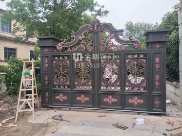 濟(jì)南長(zhǎng)清別墅庭院門(mén)廠家安裝案例